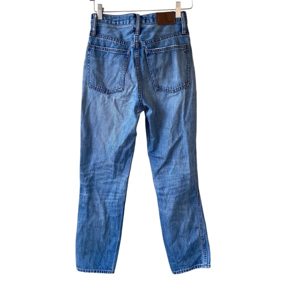 Madewell Stovepipe Jeans in distressed light wash blue - Picture 2 of 8